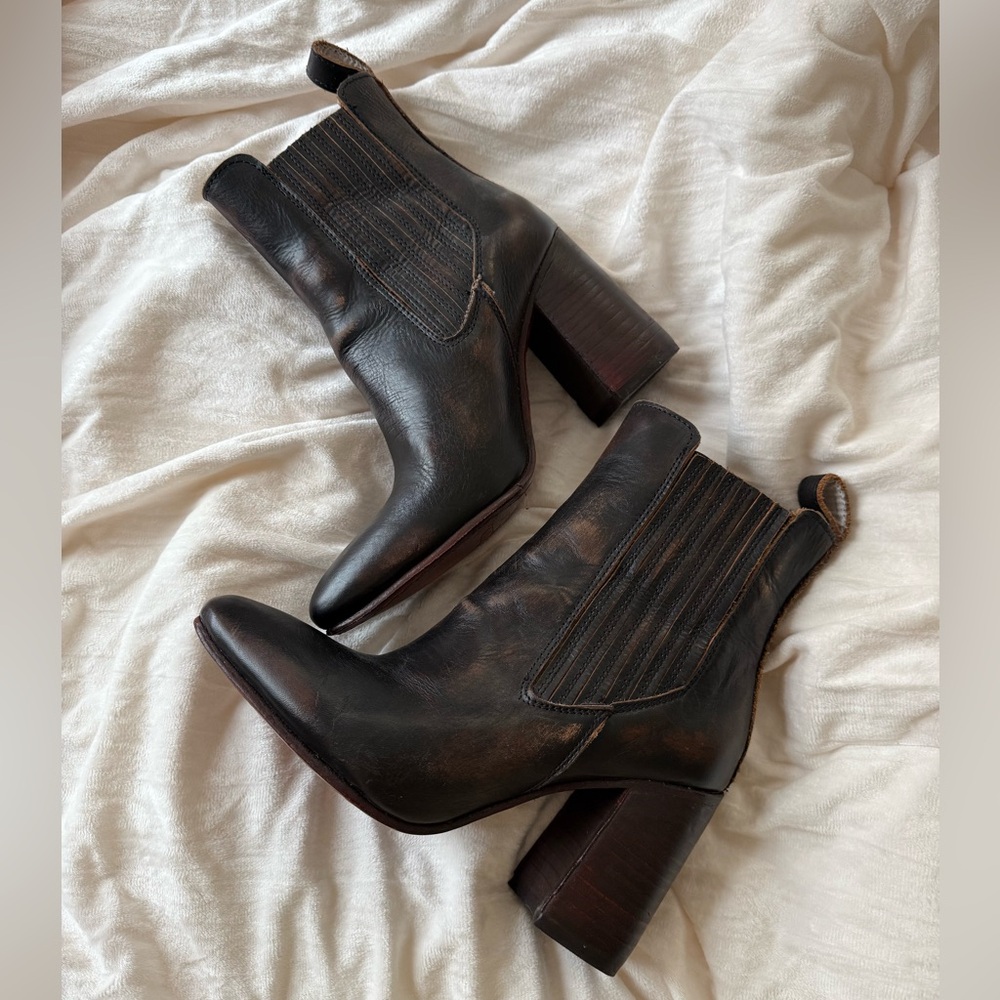 Freebird Janelle Leather Ankle Boots
